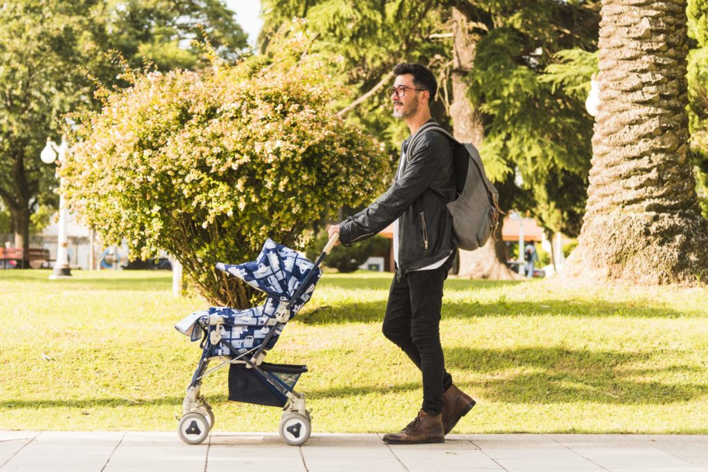 indispensables vacances bébé poussette